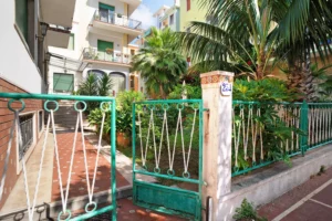 HOLIDAY SDEA APARTMENT 1 24