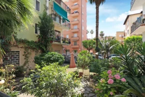 HOLIDAY SEA APARTMENT 1 20