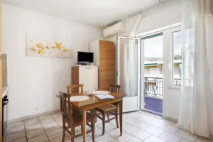 HOLIDAY SEA APARTMENT 27 4
