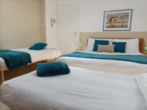 QUARTO LETTO PIEGHEVOLE CON DOGHE